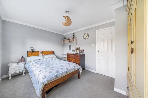 18 Phoenix Drive, Keston, BR2 8HS