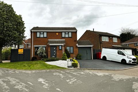 3 bedroom detached house for sale, Copse Rise, Midway