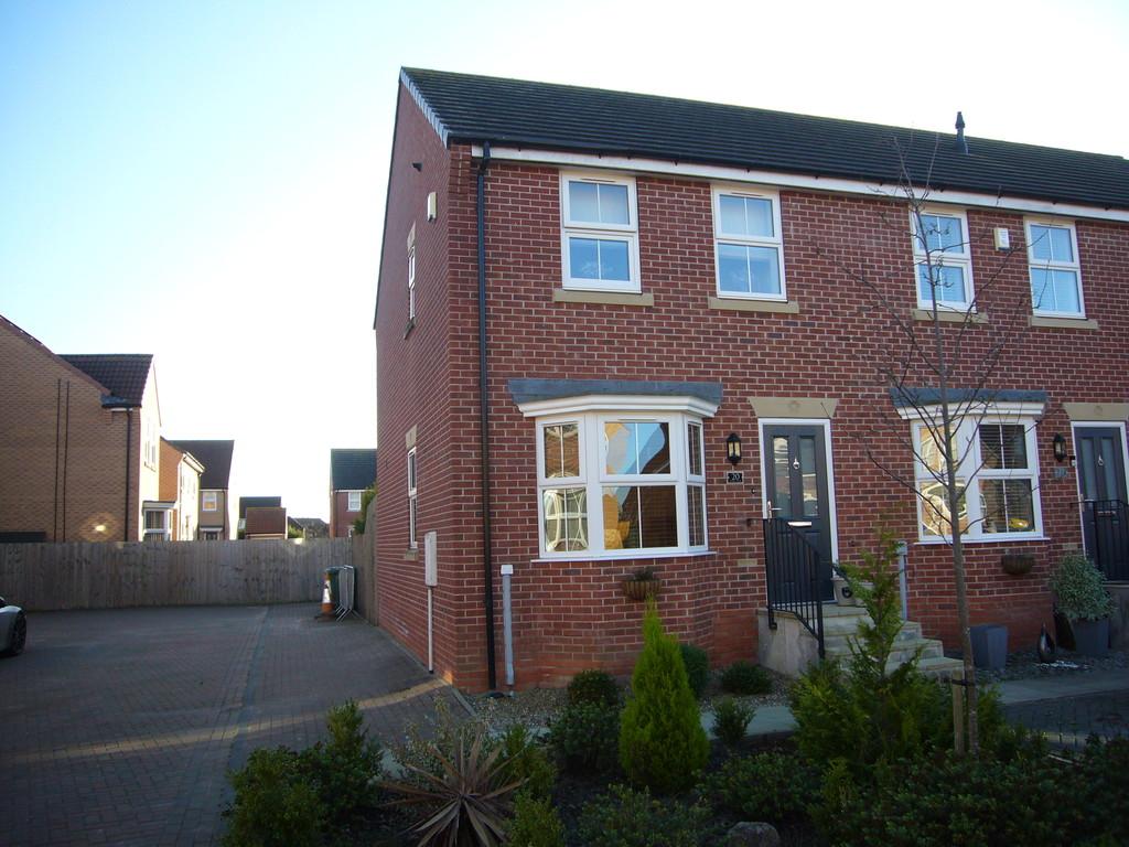 Banks Close, Goole, DN14 6YR 2 bed end of terrace house for sale £165,000