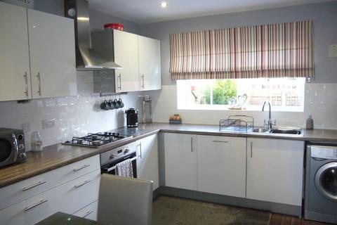 2 bedroom end of terrace house for sale - Banks Close, Goole, DN14 6YR