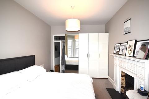 2 bedroom apartment for sale - Ferme Park Road, London