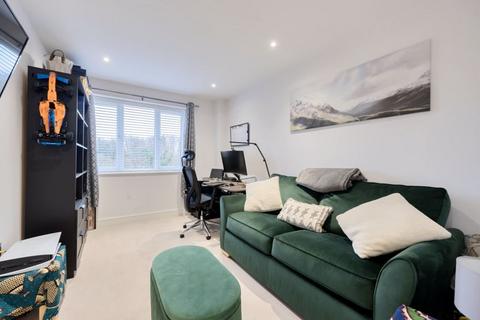 Flat 4, 25 Monahan Avenue, Purley, CR8 3BB