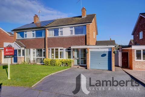 13 Albury Road, Studley, B80 7LW