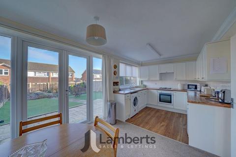 13 Albury Road, Studley, B80 7LW