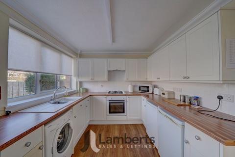 13 Albury Road, Studley, B80 7LW