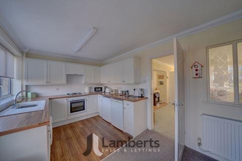 13 Albury Road, Studley, B80 7LW