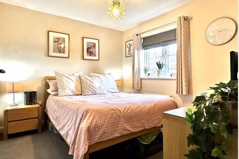 16 Anson Drive, Watchfield, Swindon, SN6 8DH