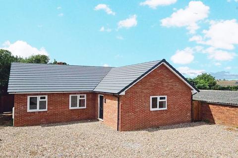 3 bedroom bungalow for sale, Ross Road, Hereford HR2