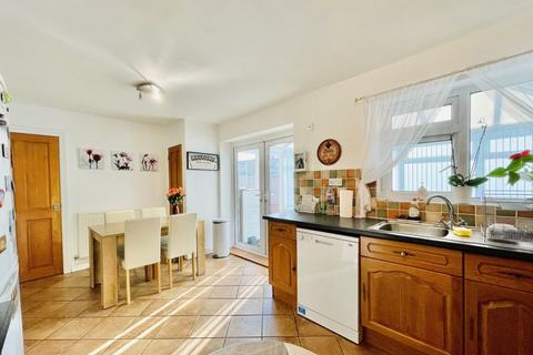 4 Dunoon Mead, Hereford, HR2 7BL