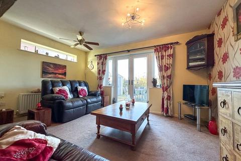 118 Chestnut Drive, Congleton, CW12 4UA