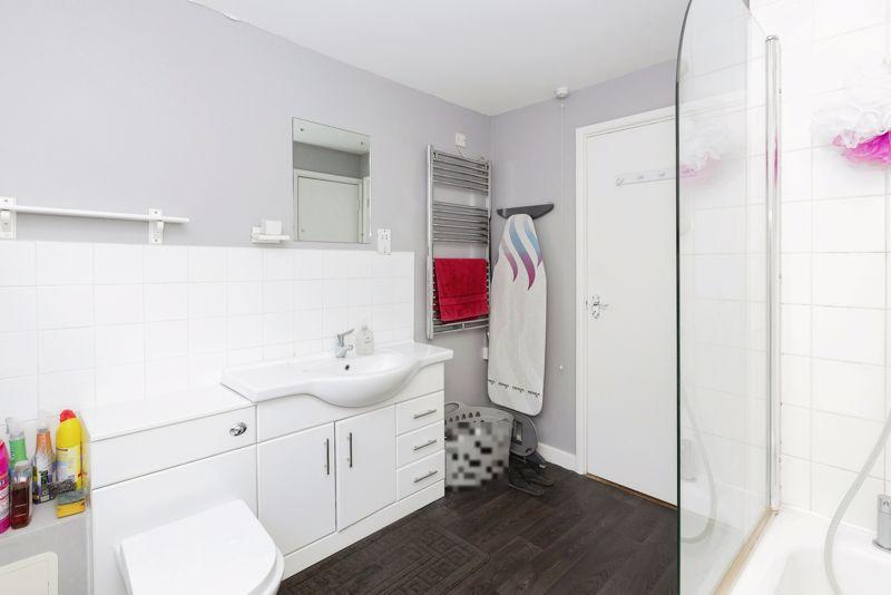 Bathroom (4)