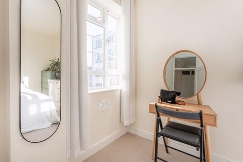 2 bedroom apartment for sale, Beaumont Court, Upper Clapton Road, London