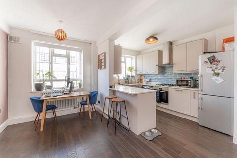 2 bedroom apartment for sale, Beaumont Court, Upper Clapton Road, London