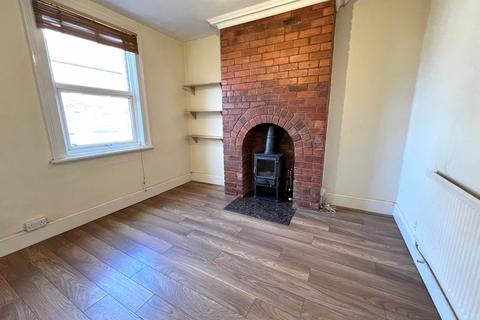 2 bedroom terraced house to rent, Belmont Road, Hereford