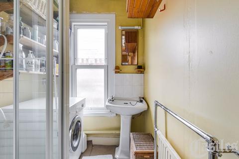69 Boyton Road, London, N8 7AE