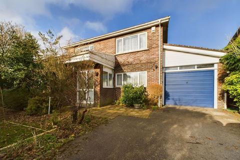 4 bedroom detached house for sale, Belgrave Close, Abergavenny