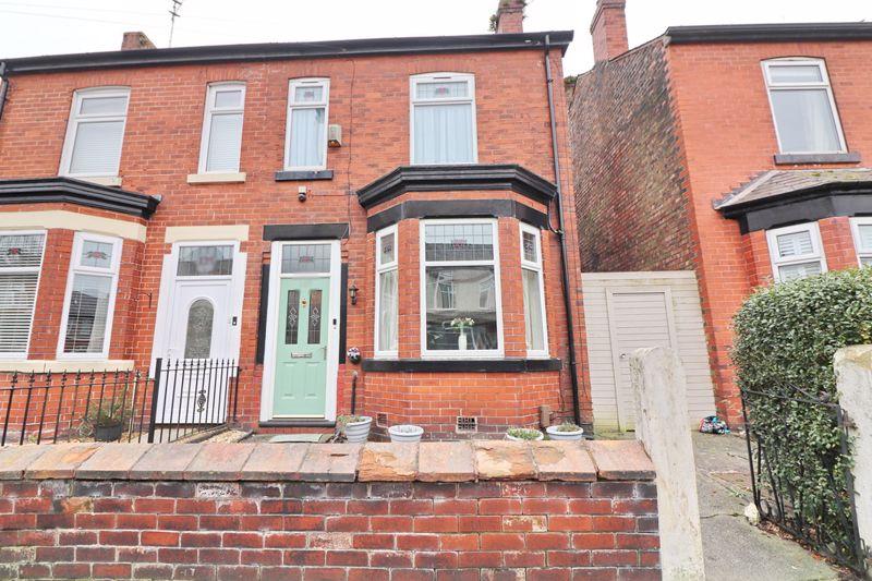 Peel Green Road, Manchester M30 3 bed semidetached house for sale £
