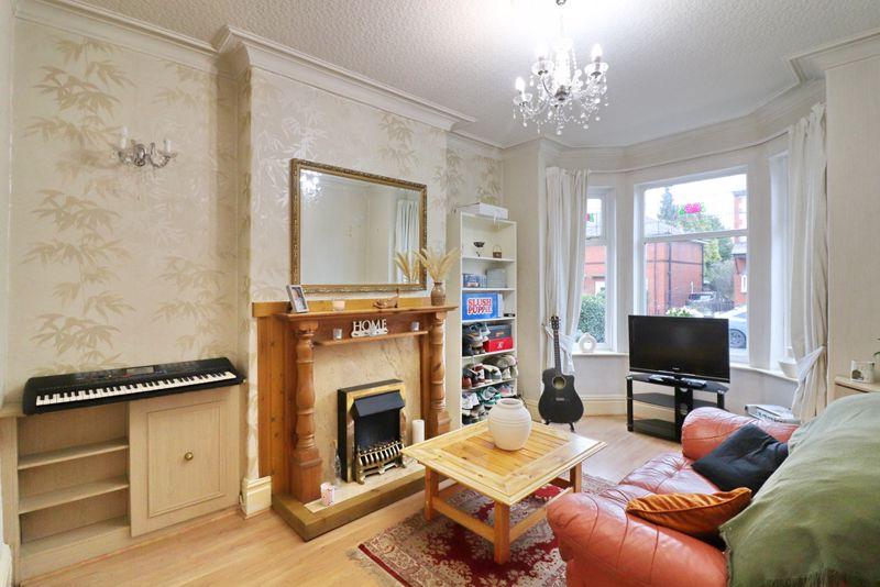 Peel Green Road, Manchester M30 3 bed semidetached house for sale £