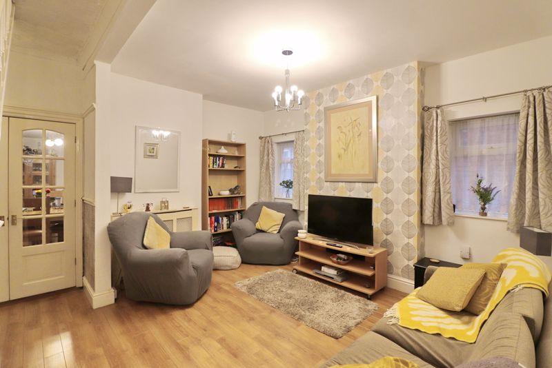 Peel Green Road, Manchester M30 3 bed semidetached house for sale £