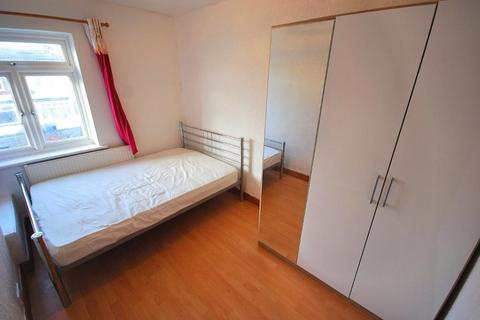 56 Fulwood Avenue, Wembley, HA0 1LT