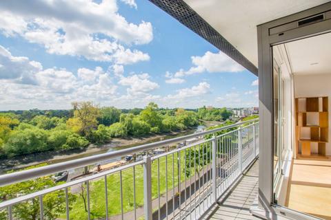 1 bedroom flat for sale, Holland Gardens, Kew Bridge, Brentford, TW8