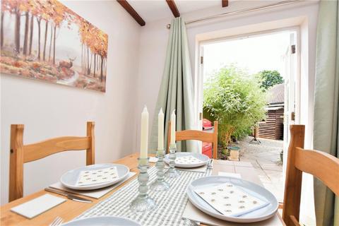 14 Church Square, Bures, CO8 5BS