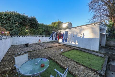 69 Meadow Drive, Par, PL24 2HL