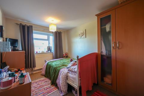 69 Meadow Drive, Par, PL24 2HL