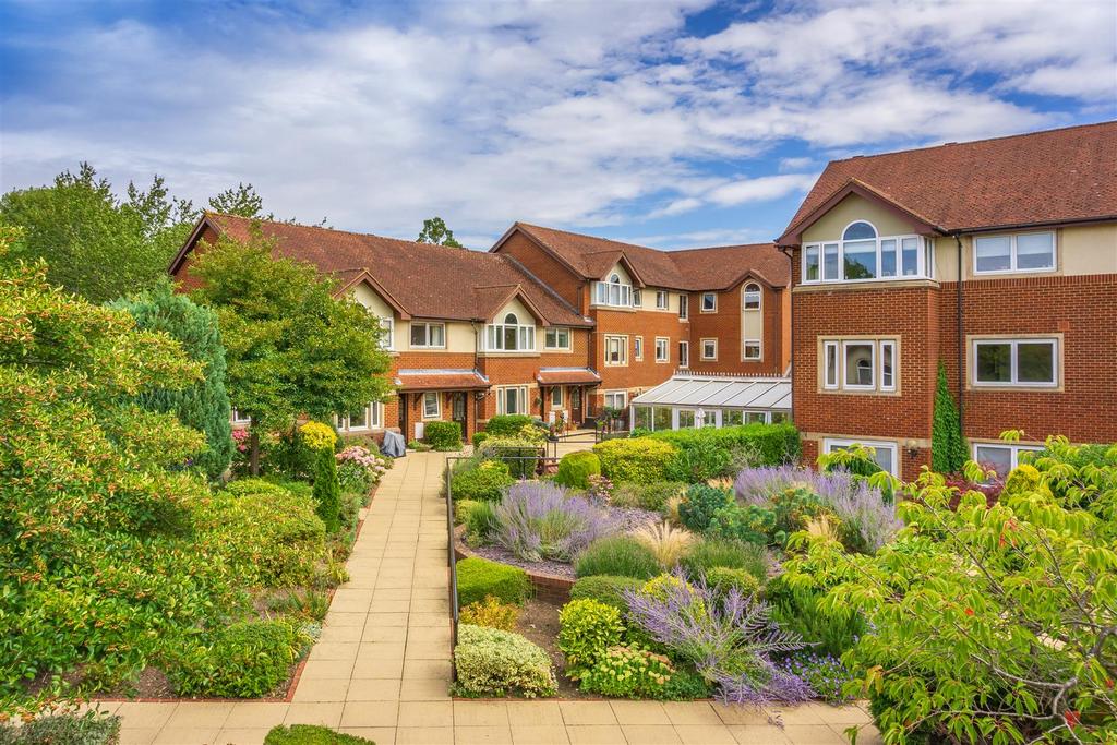Alma Road, Reigate 1 bed retirement property for sale £150,000