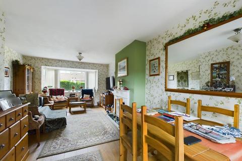 21 Central Avenue, Baildon, Shipley, BD17 7NS