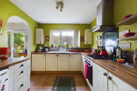 21 Central Avenue, Baildon, Shipley, BD17 7NS