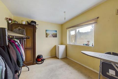 21 Central Avenue, Baildon, Shipley, BD17 7NS