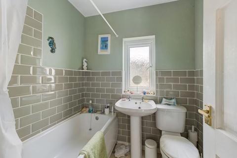 21 Central Avenue, Baildon, Shipley, BD17 7NS