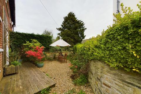 21 Central Avenue, Baildon, Shipley, BD17 7NS