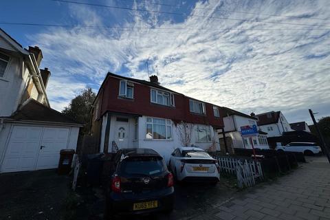 3 bedroom semi-detached house for sale, The Highlands, Edgware