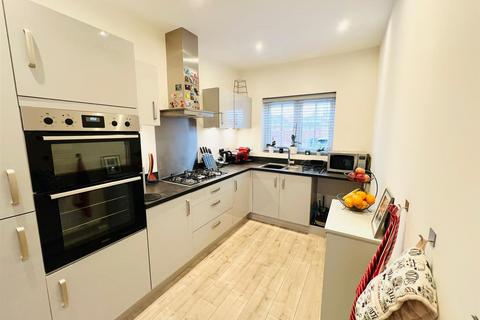 4 bedroom townhouse for sale, Century Avenue, Northwich