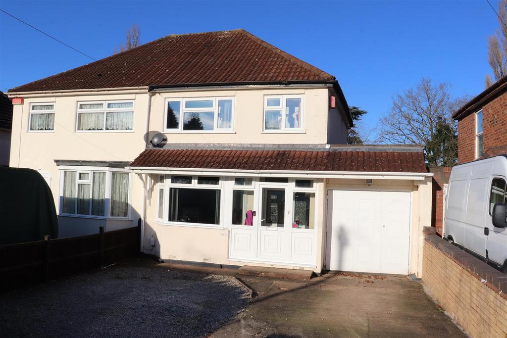 Westbrook Avenue, Aldridge 3 bed semidetached house for sale £285,000