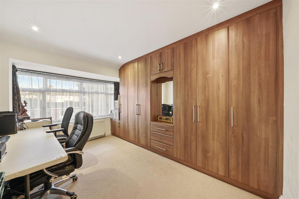 48 Empire Road, Perivale - RINNe HVozo Ff YEyr Kr51.jp