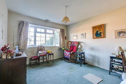 15 Bartlett Road, Westerham, TN16 1TP