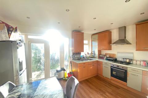 3 bedroom house for sale, Hamilton Avenue, London