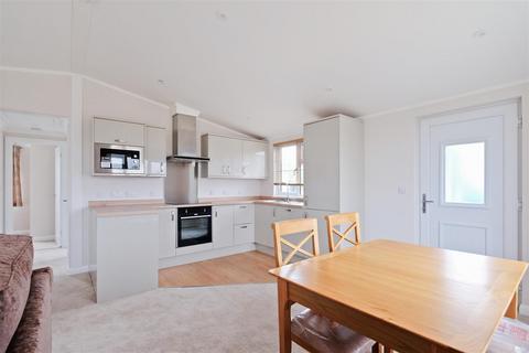 2 bedroom park home for sale, Applegarth Park, Seasalter, Whitstable