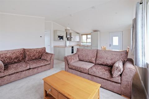 2 bedroom park home for sale, Applegarth Park, Seasalter, Whitstable