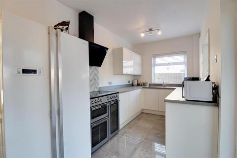 3 bedroom semi-detached house for sale, Norton Grove, Hull