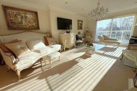 3 bedroom apartment for sale, Burton Road, Branksome Park, Poole, BH13