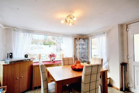 9 Devon Close, Sandiacre, Nottingham, NG10 5NT