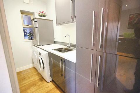 1 Cornwall Drive, Long Eaton, Nottingham, NG10 2GR