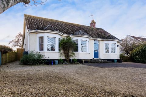 108 Claverham Road, Yatton, Bristol, BS49 4LE