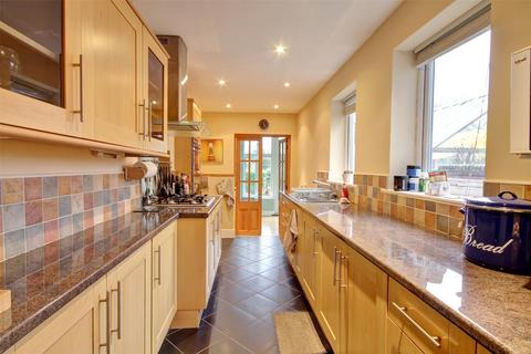 4 bedroom terraced house for sale, Gilesgate, Durham, DH1