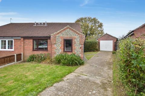 2 bedroom semi-detached bungalow for sale, Hawthorn Rise, Mundesley, Norwich