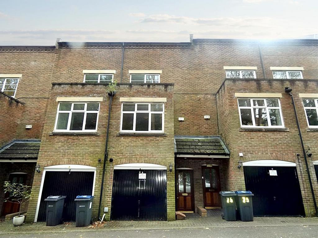 Caversham Place, Sutton Coldfield 4 bed house for sale £295,000